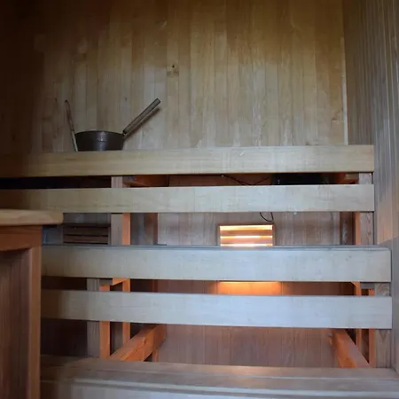 Uma Kuup Guest Apartment Voru
